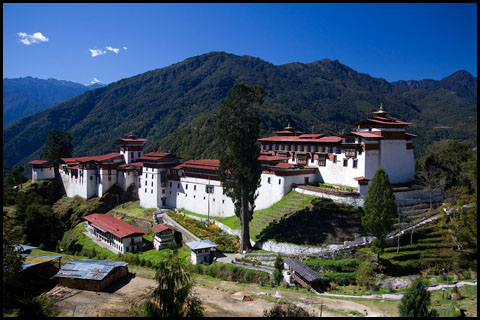 Dzongs_Trongsa_fortresses_monasteries_Bhutan